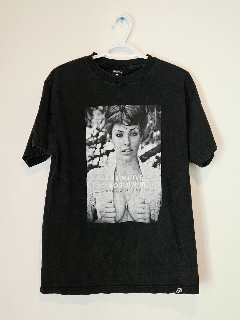 🌐Primitive Skateboarding "Worldwide" Photo Portrait Graphic Tee 🖤
